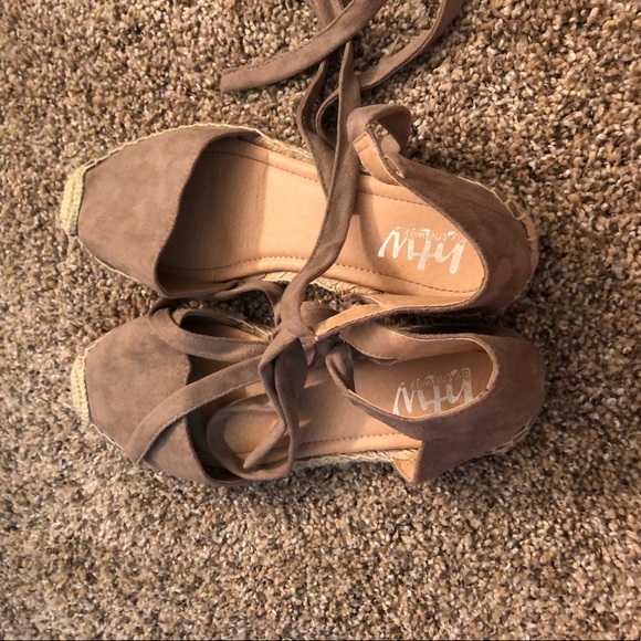 Lace up espadrille sandals - Picture 4 of 4